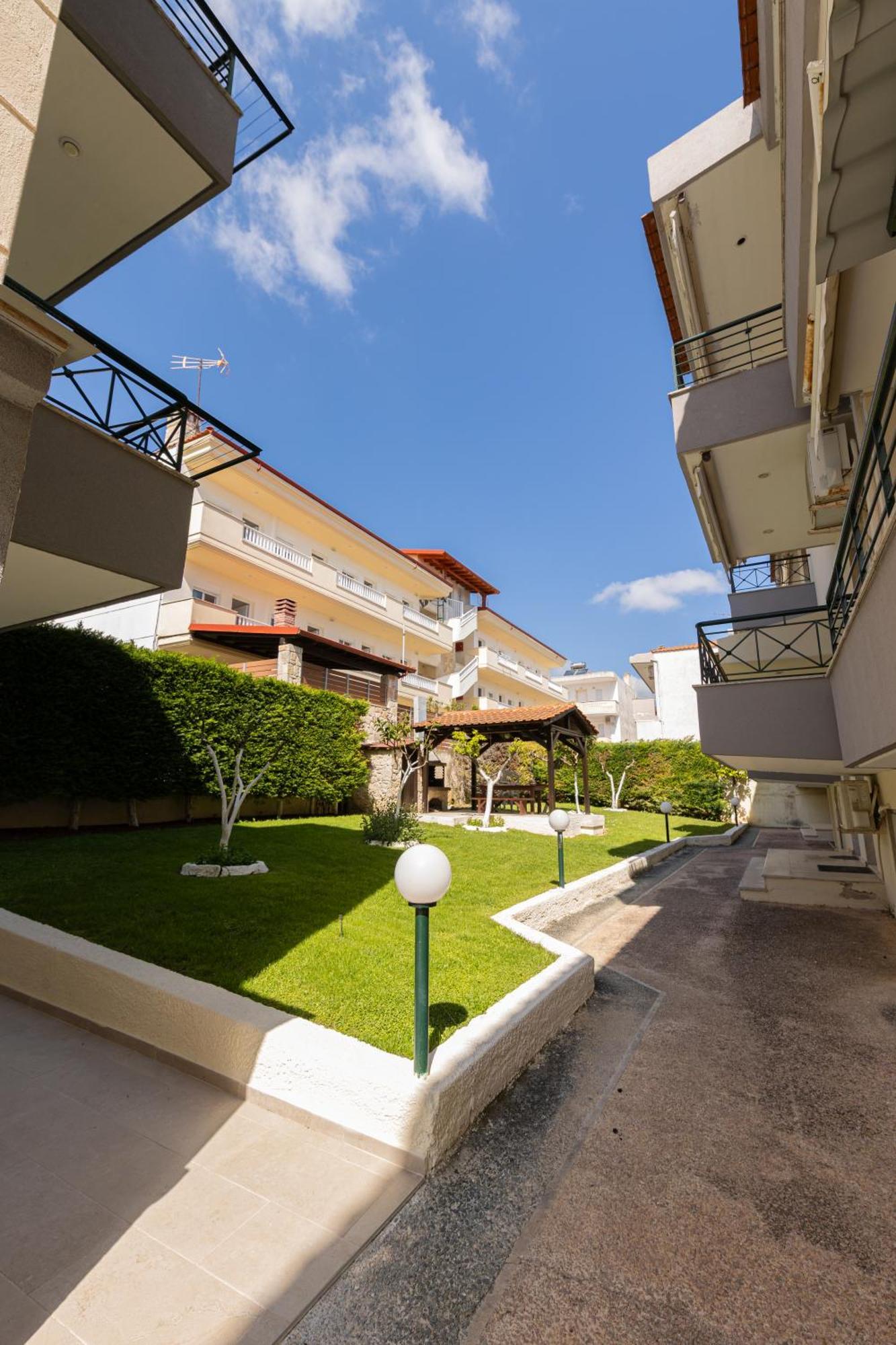 Toli Apartments Kallithea  Exteriör bild